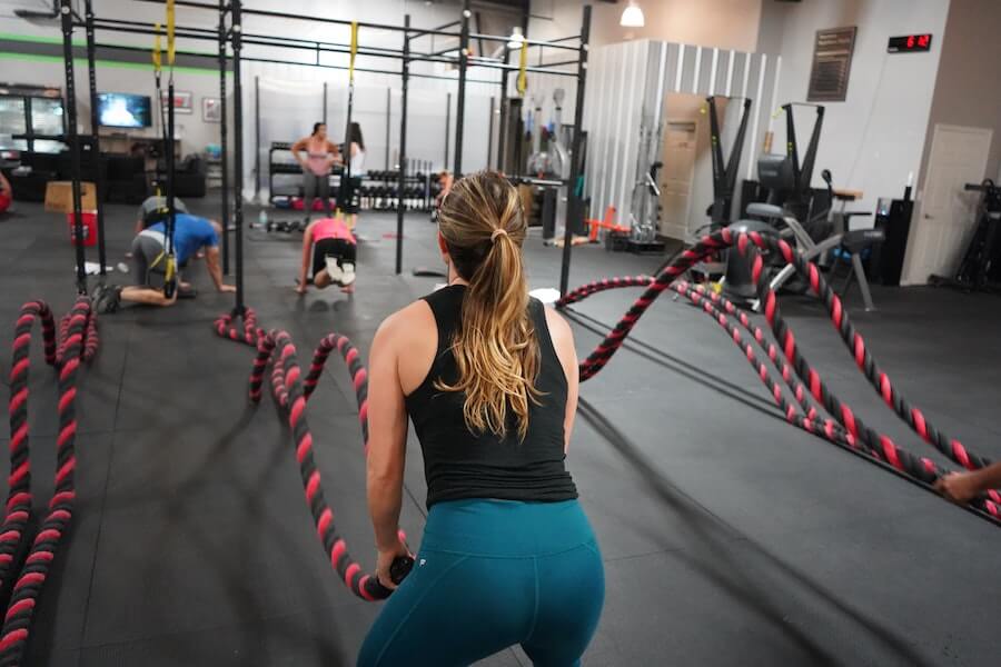metabolic workout using battle ropes